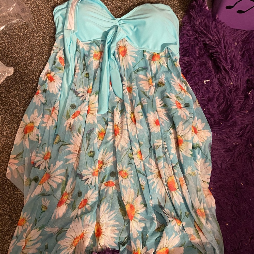 NWOT Women’s TwoPiece SwimSuit